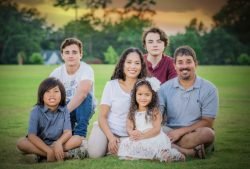 GB.photo.portrait.family.outdoor